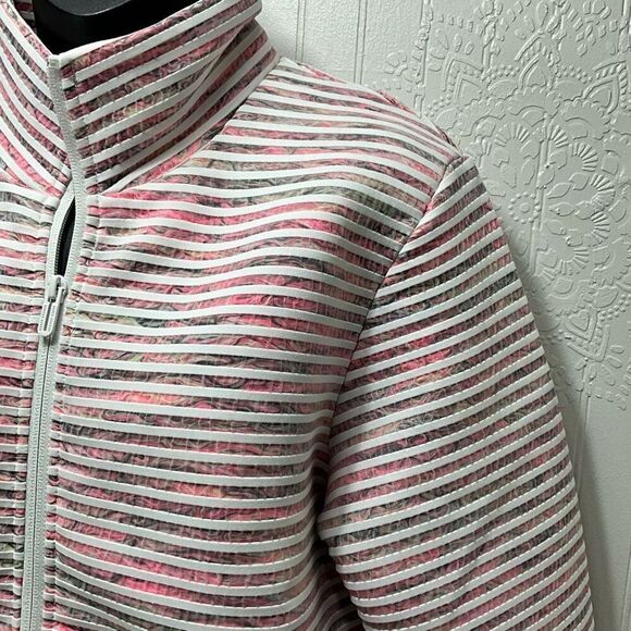 UNDER ARMOUR Loose Coupe Suelto Multi Colored Striped Jacket - Picture 2 of 6